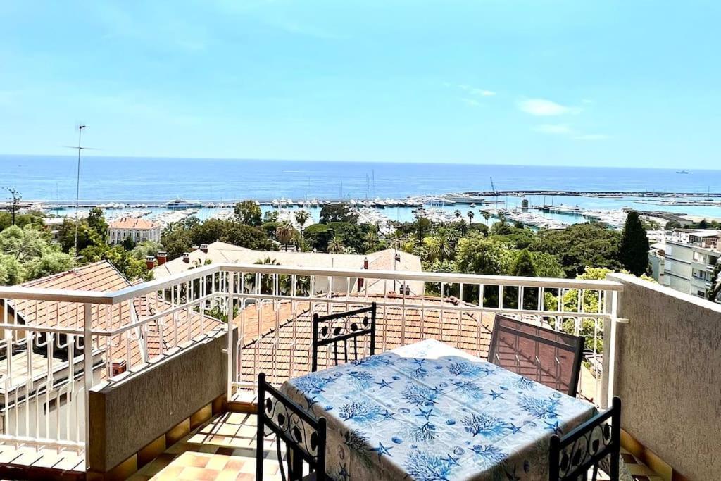 Special Home Vista Mare E Parcheggio Privato سانريمو المظهر الخارجي الصورة
