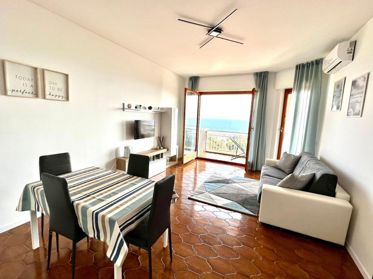 Special Home Vista Mare E Parcheggio Privato سانريمو المظهر الخارجي الصورة