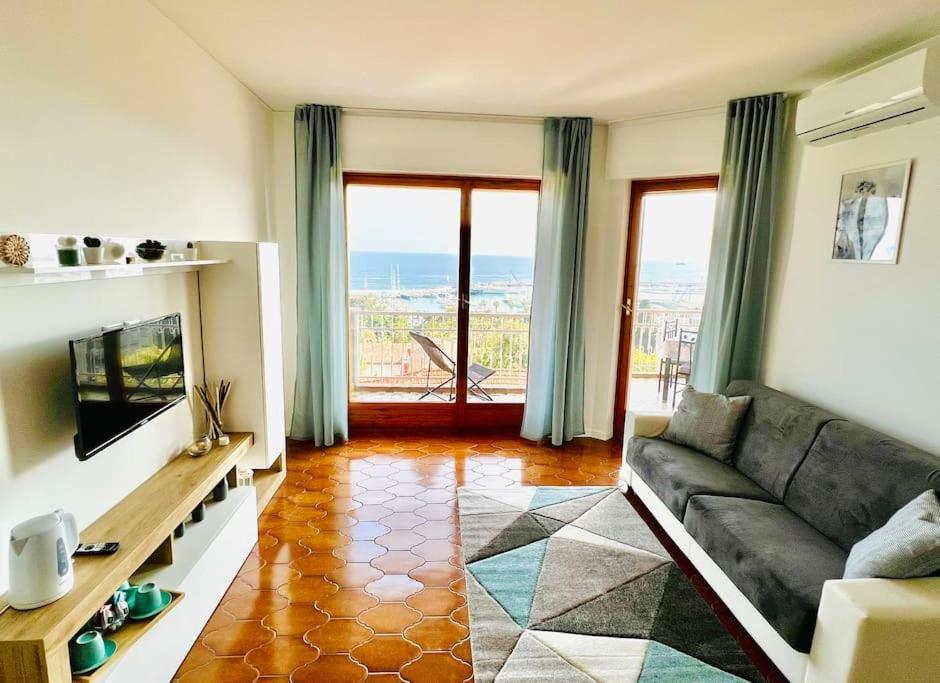 Special Home Vista Mare E Parcheggio Privato سانريمو المظهر الخارجي الصورة
