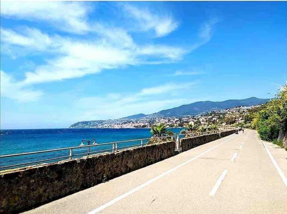 Special Home Vista Mare E Parcheggio Privato سانريمو المظهر الخارجي الصورة