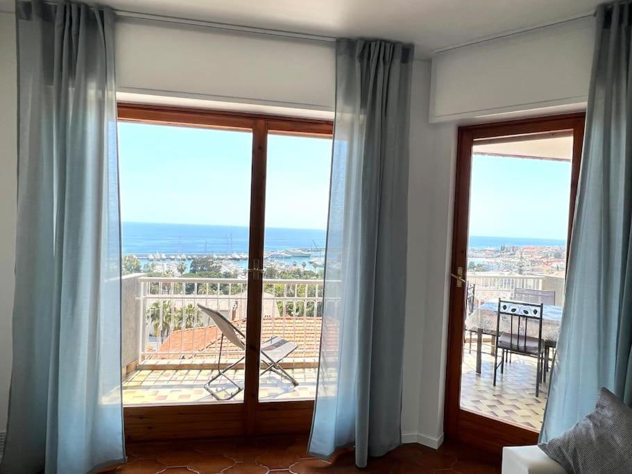 Special Home Vista Mare E Parcheggio Privato سانريمو المظهر الخارجي الصورة