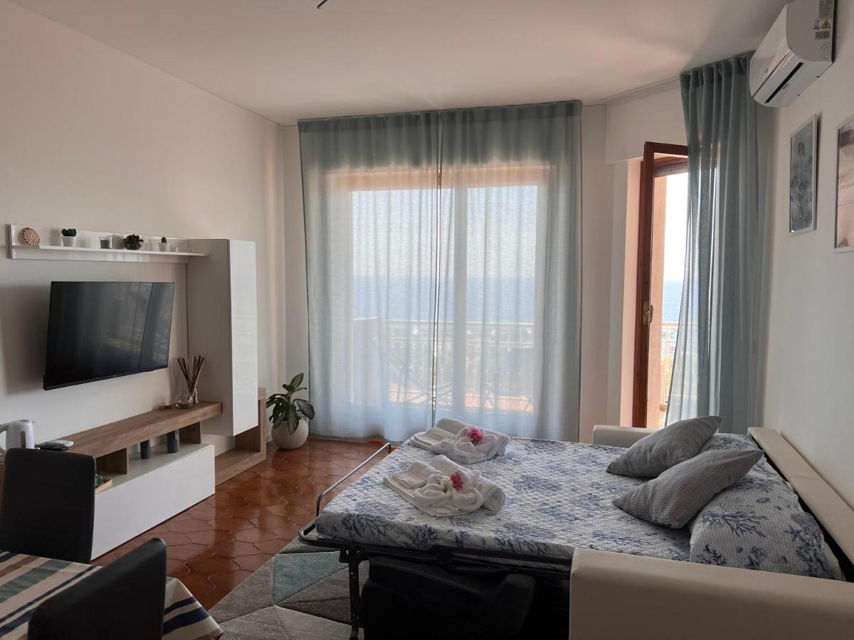 Special Home Vista Mare E Parcheggio Privato سانريمو المظهر الخارجي الصورة