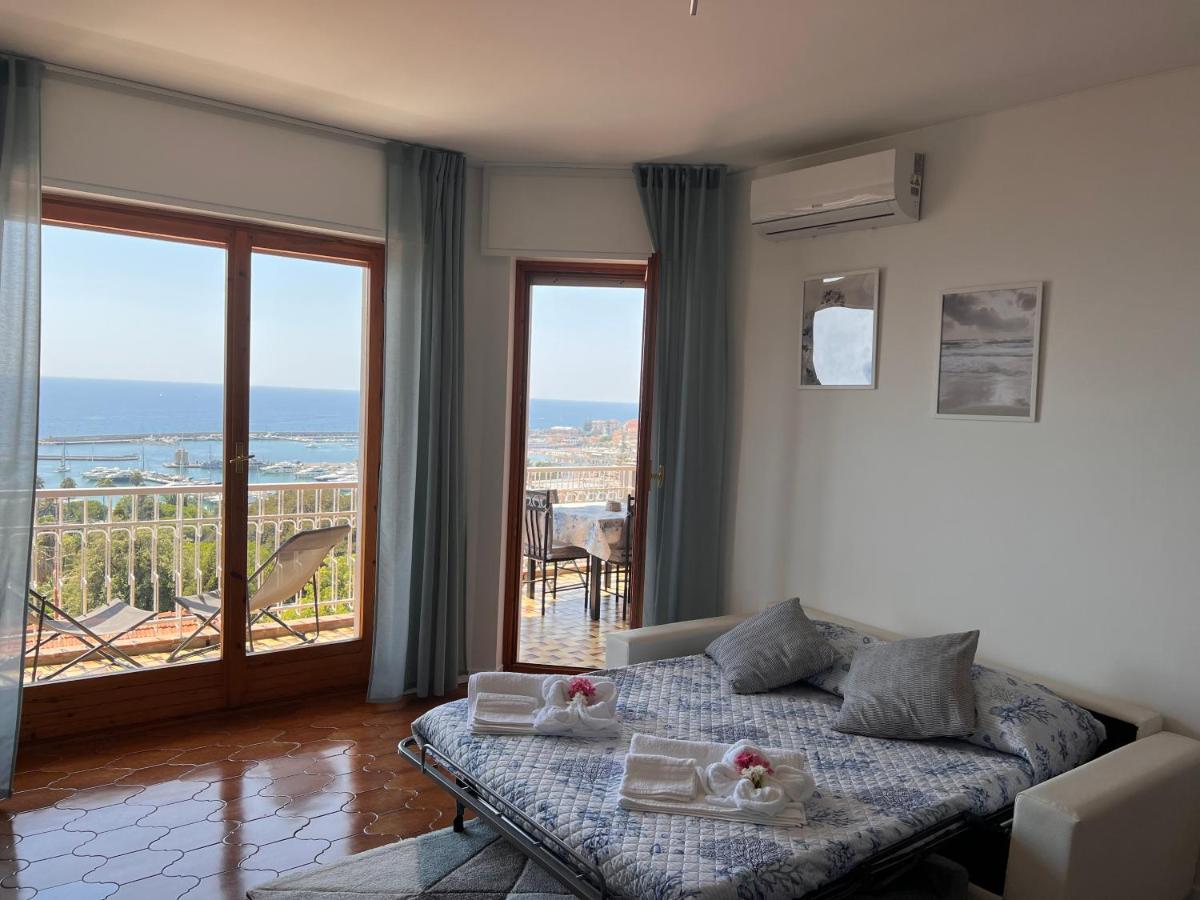 Special Home Vista Mare E Parcheggio Privato سانريمو المظهر الخارجي الصورة