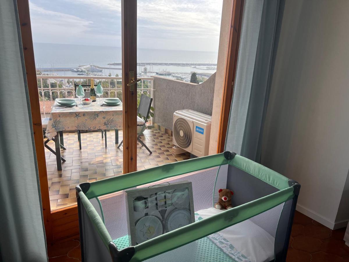 Special Home Vista Mare E Parcheggio Privato سانريمو المظهر الخارجي الصورة